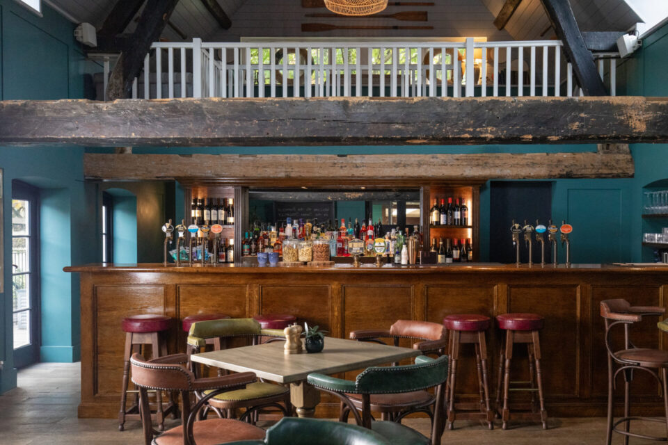 England vs Ghana – Live at The Boathouse
